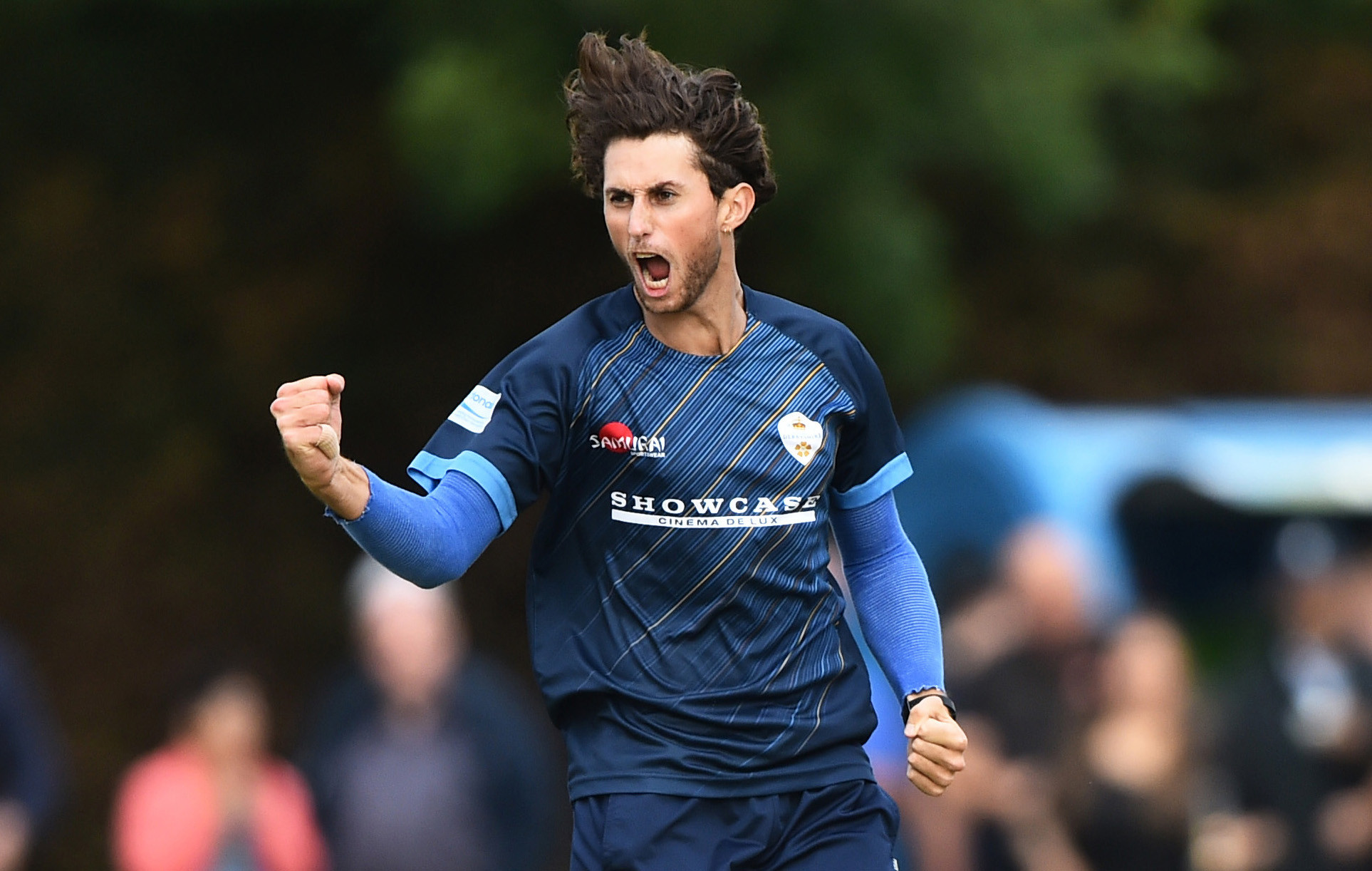 Expectation excites Hudson-Prentice