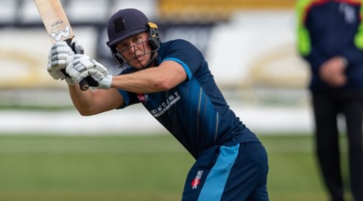 Derbyshire sign Wood for Royal London Cup