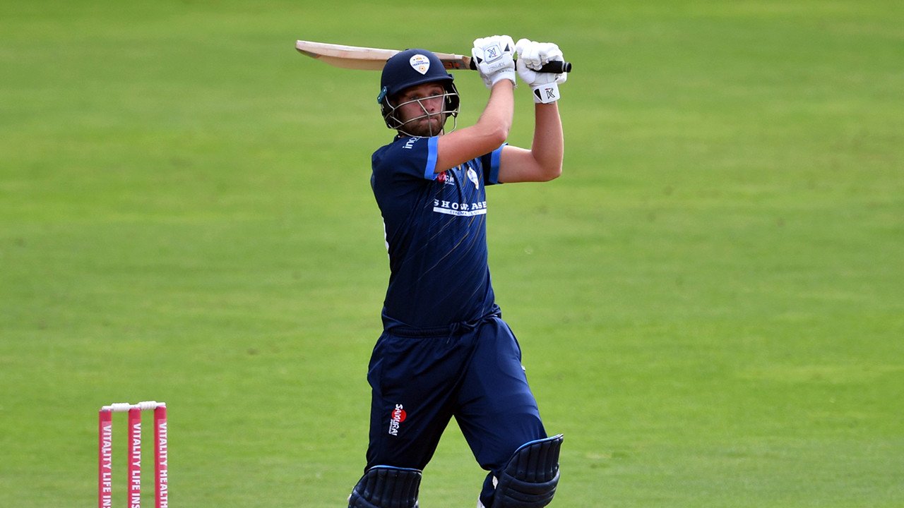 Derbyshire defeated at Headingley