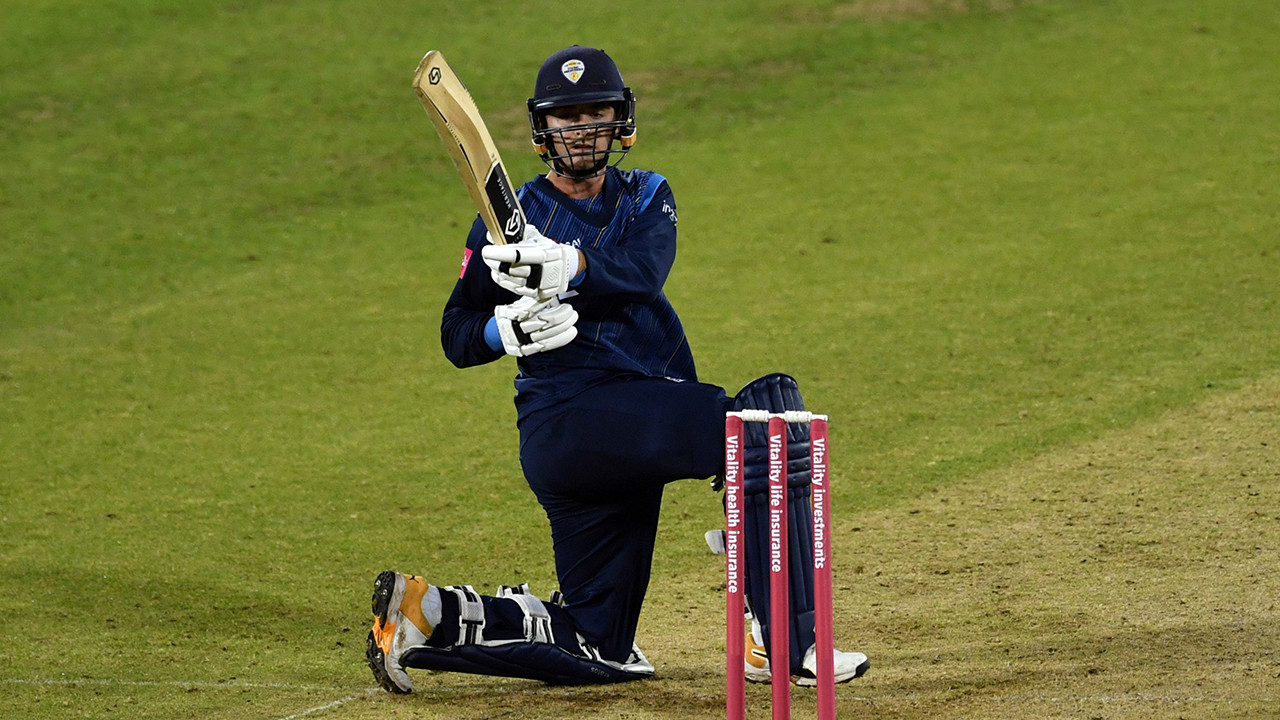 Derbyshire hopes fade with defeat to Durham