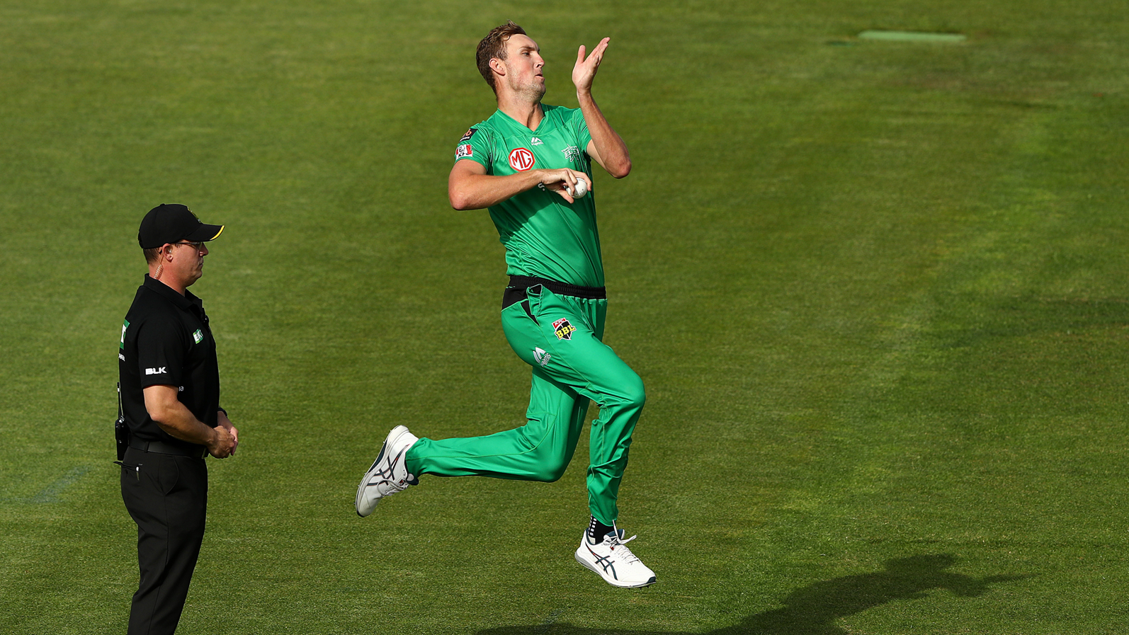 Stanlake signs for 2021 season