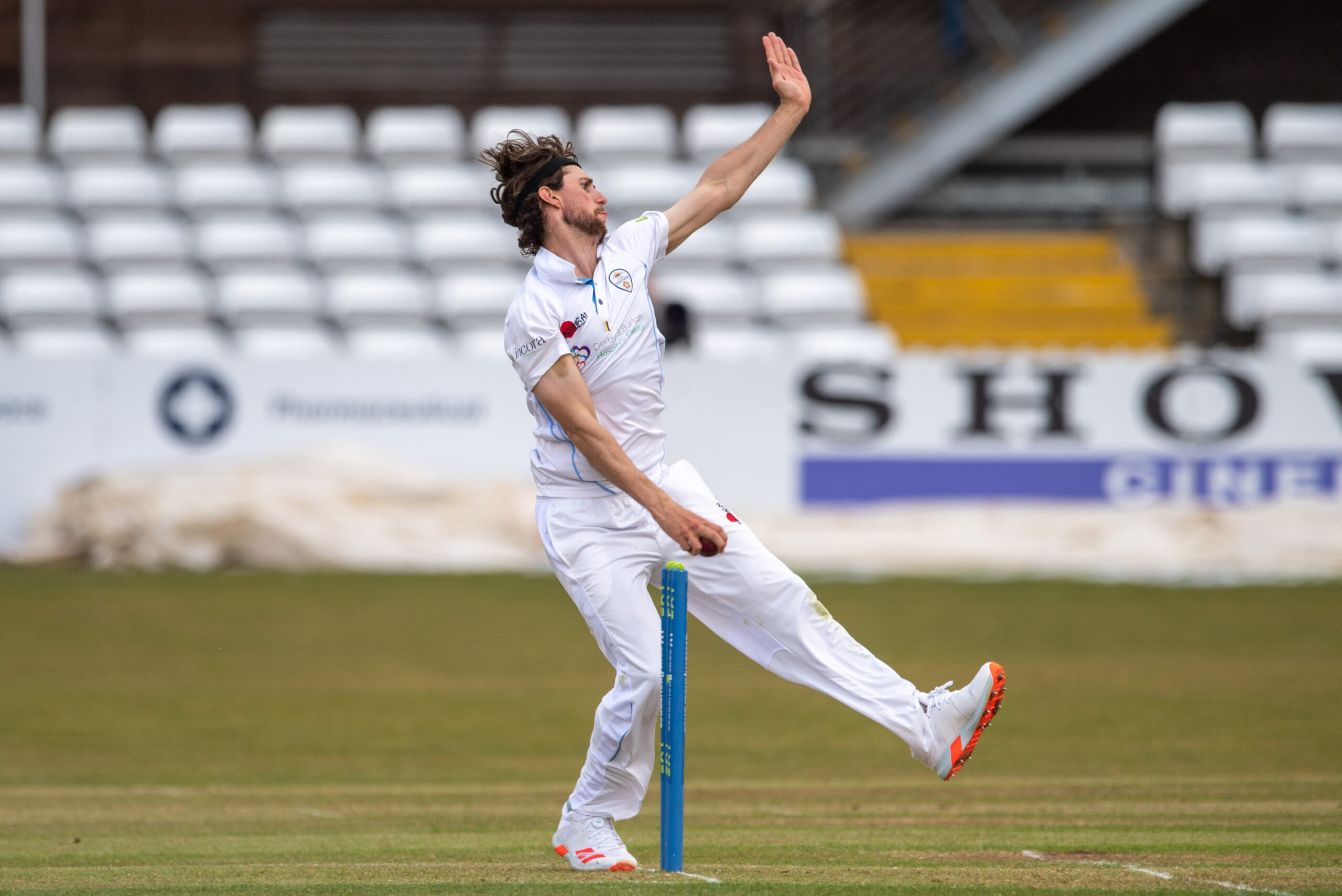 Hudson-Prentice takes four as bowlers dominate