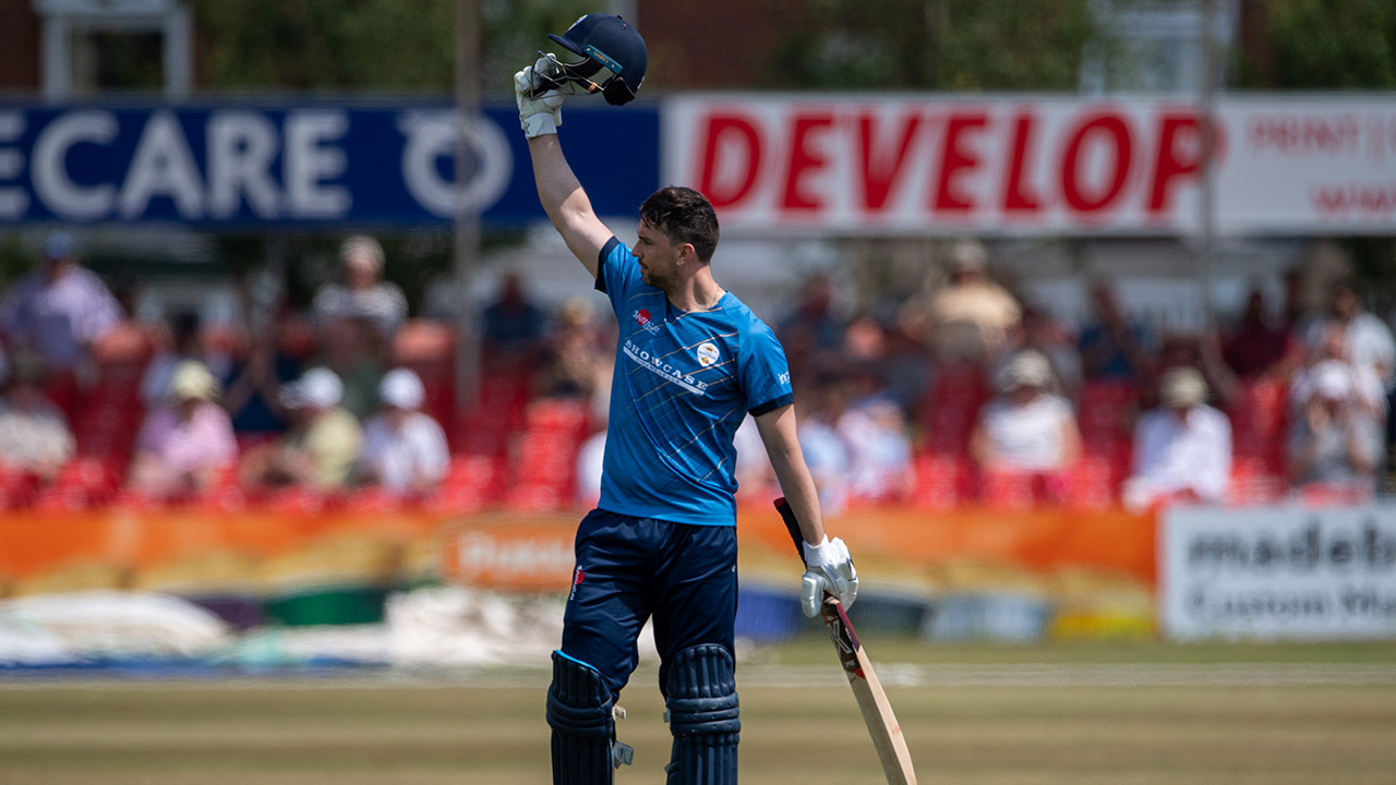 Godleman hits century as Derbyshire beaten