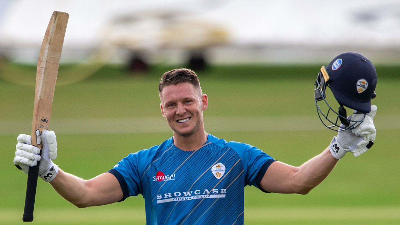 Wood&#8217;s century leads Derbyshire to victory