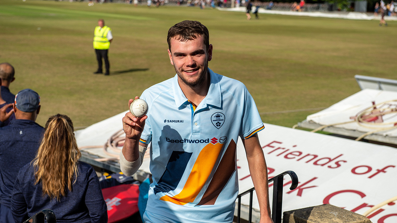 Juniors go Free for the Metro Bank One Day Cup
