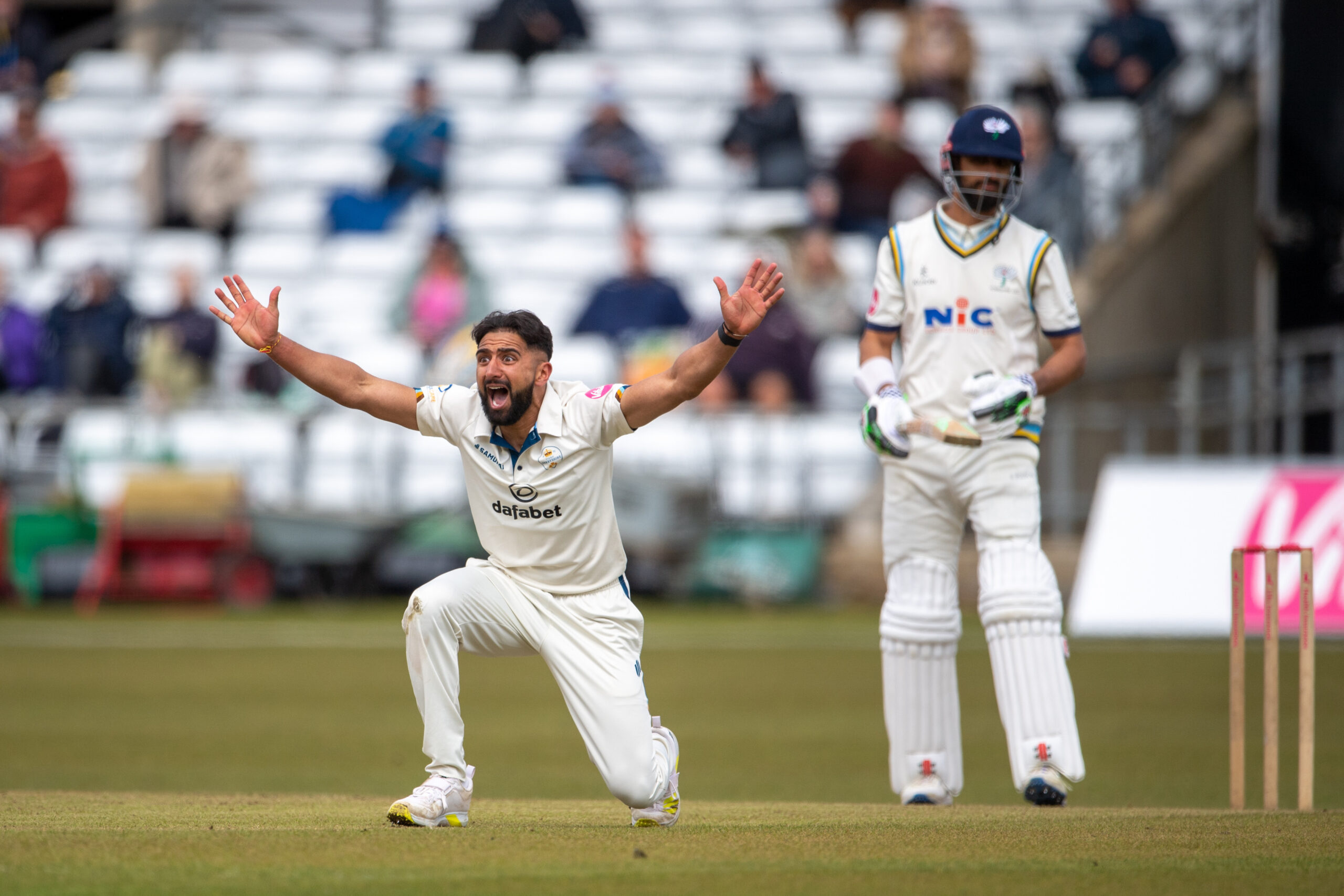 Rain cuts due Day One short at Headingley