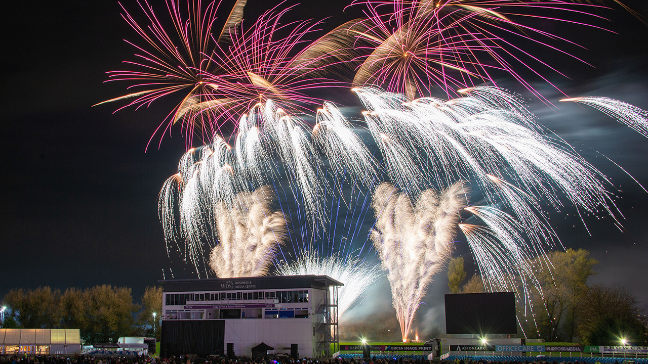Reasons to buy: Fireworks Night &#038; Fun Fair
