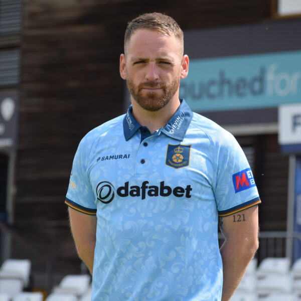 Metro Bank One-Day Cup Shirts - Image 6