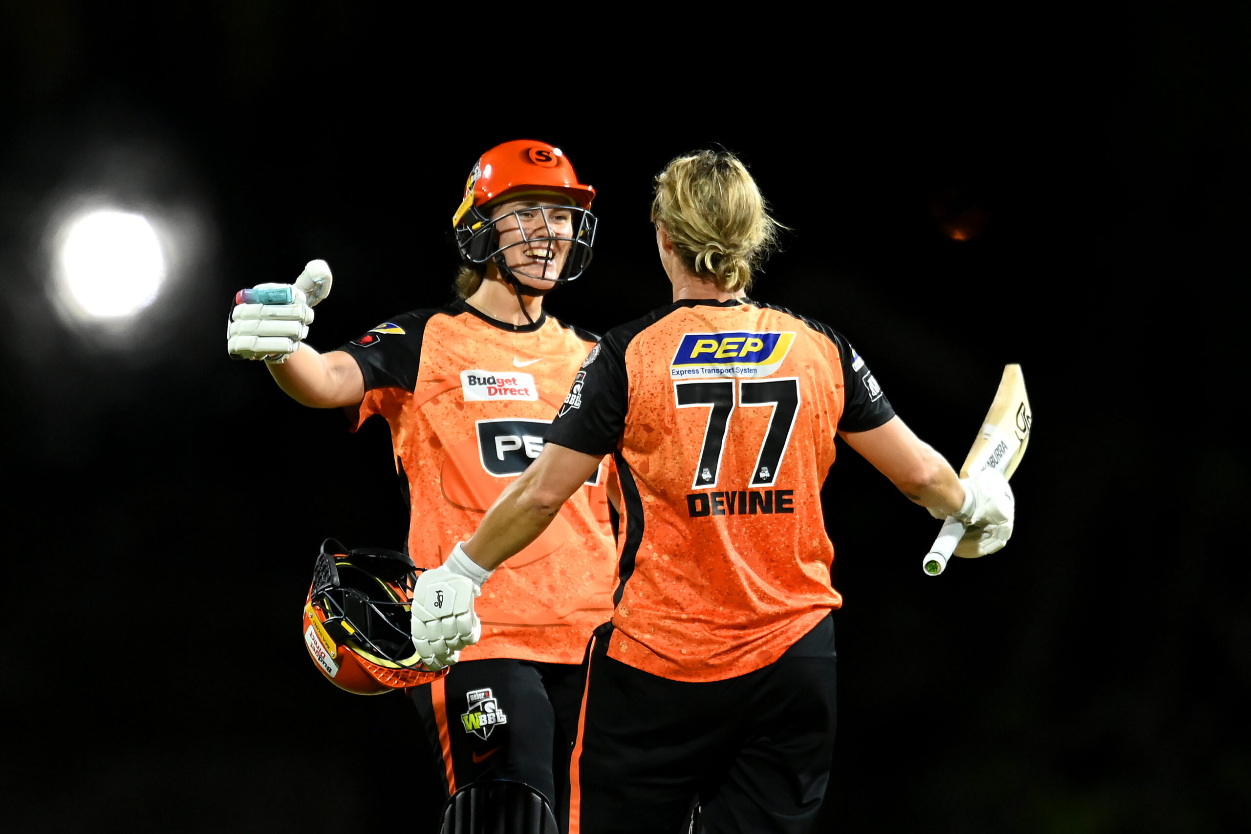 WBBL &#8211; Brisbane Heat v Perth Scorchers
