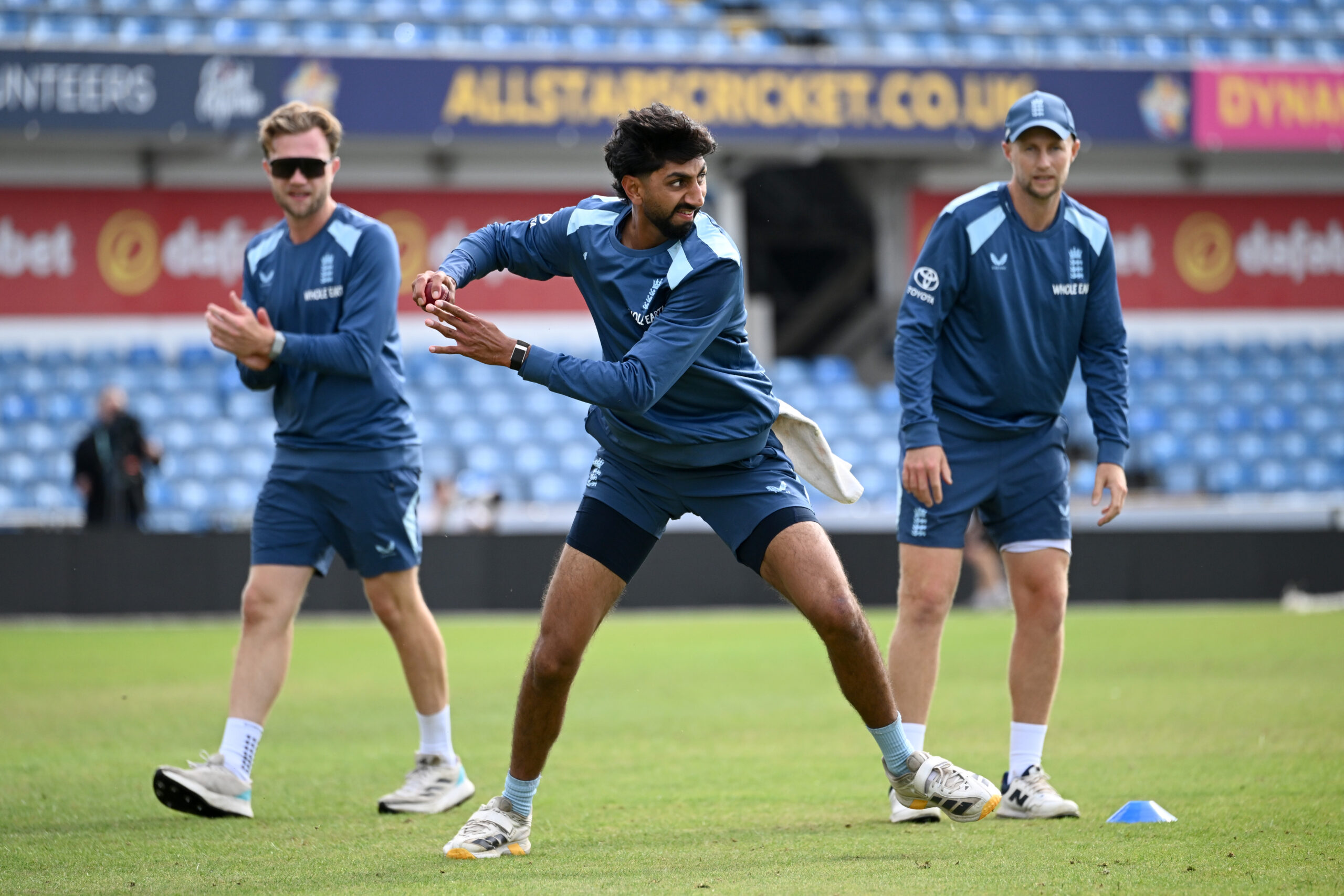 England &amp; Pakistan Net Sessions